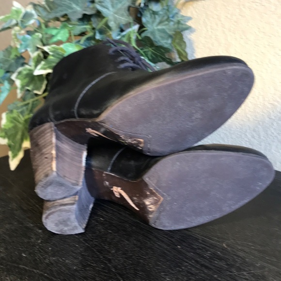 UGG Black Leather Mackie Platform Boots - Picture 5 of 8